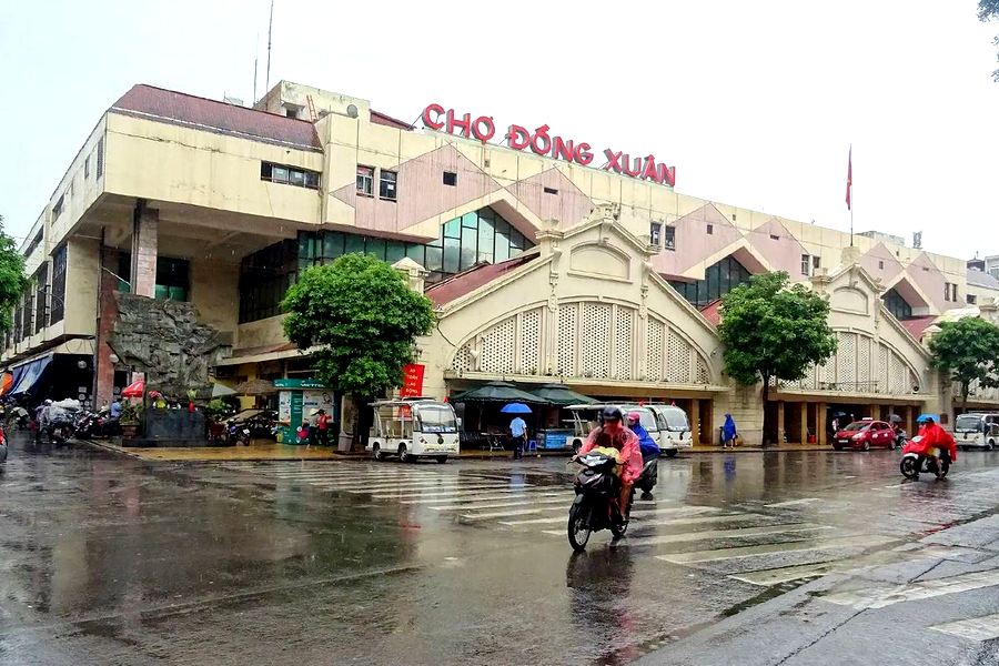 Where to Go Shopping like a Local in Hanoi?